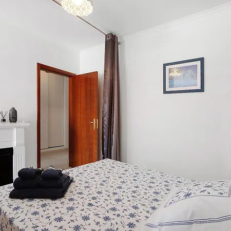 De La - Armacao Apartment *