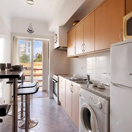 De La - Armacao Appartement *